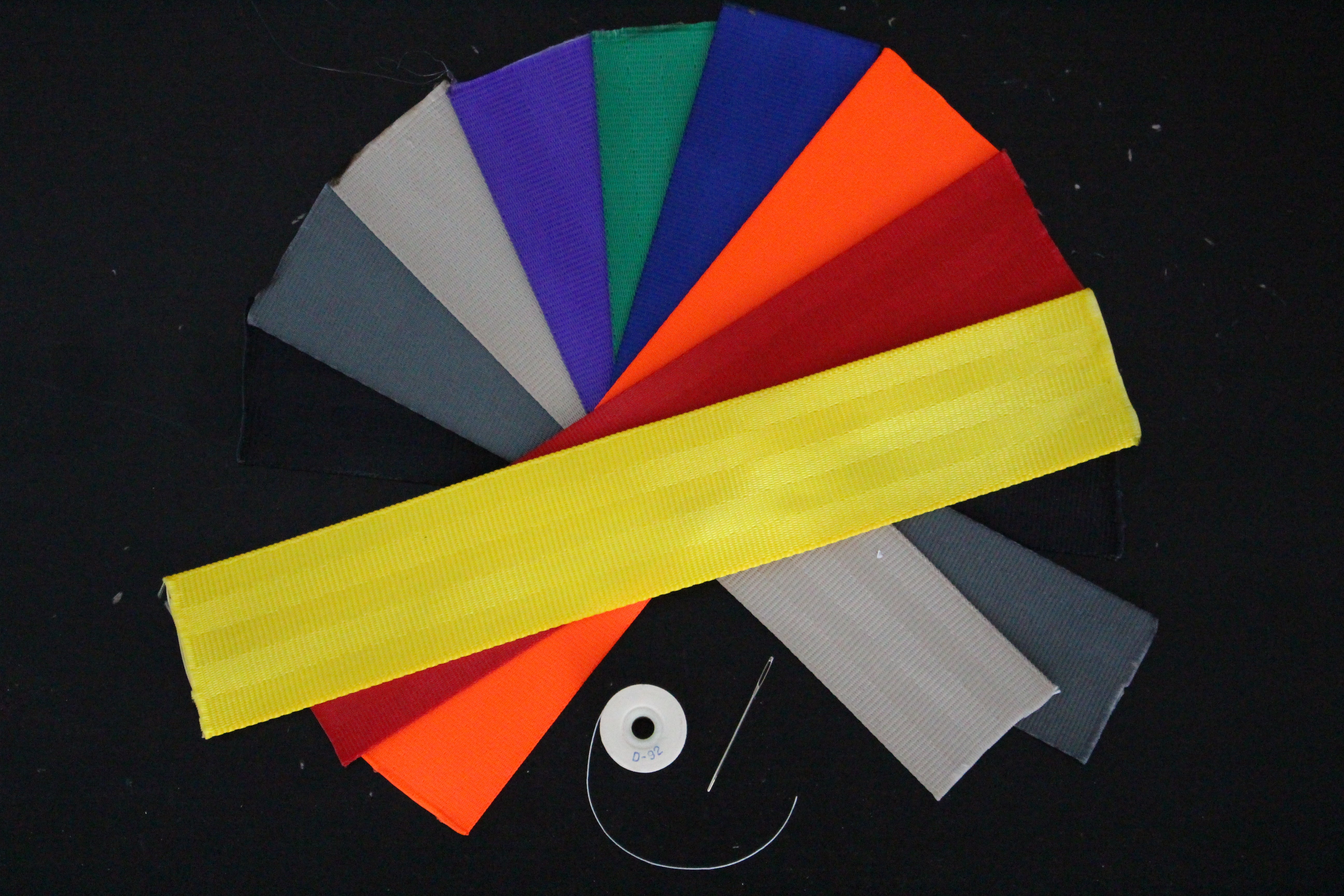 Seat Belt Webbing Materials Compared: Nylon vs Polyester