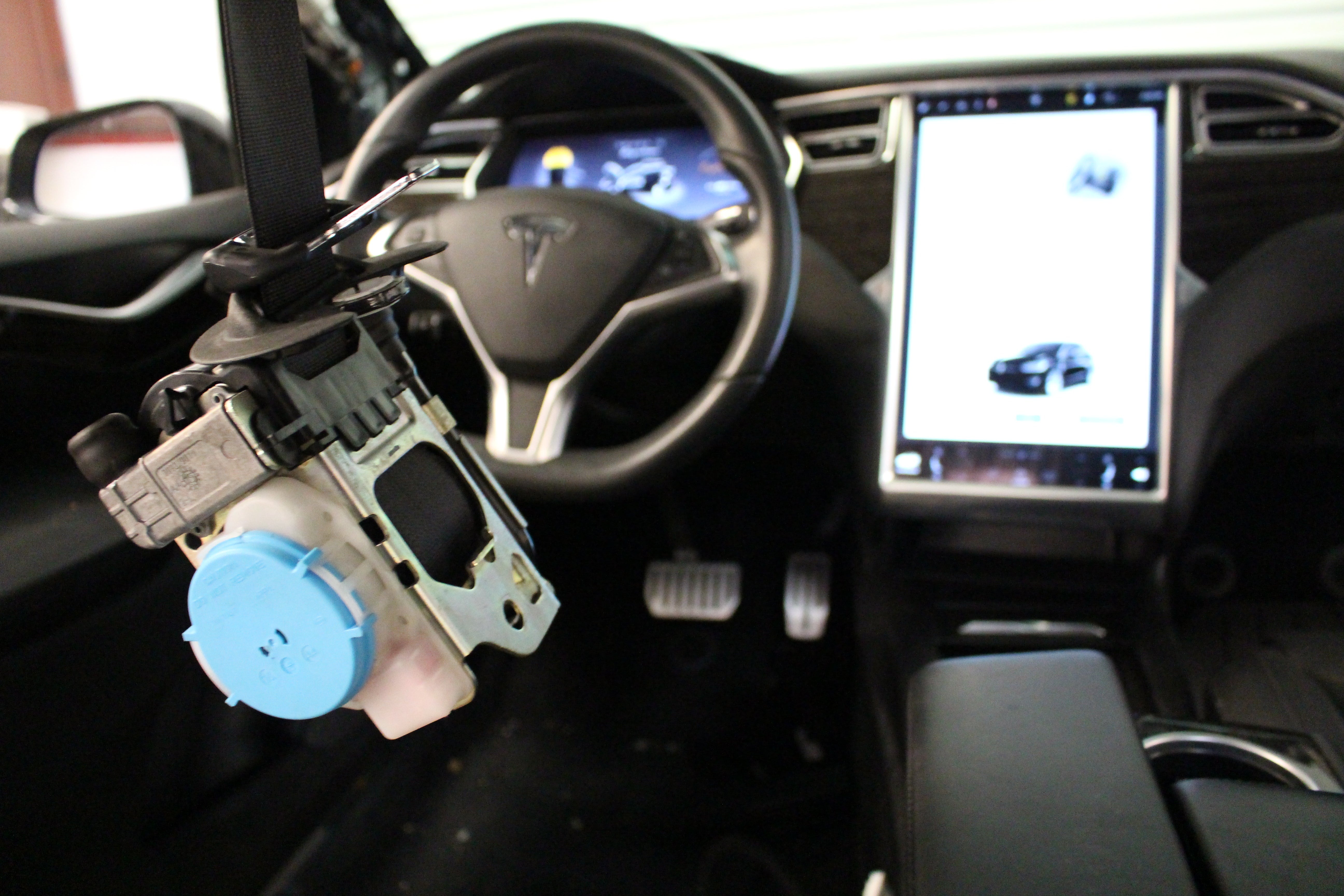 Understanding Seat Belt Retractors: Essential Safety Components in Your Vehicle