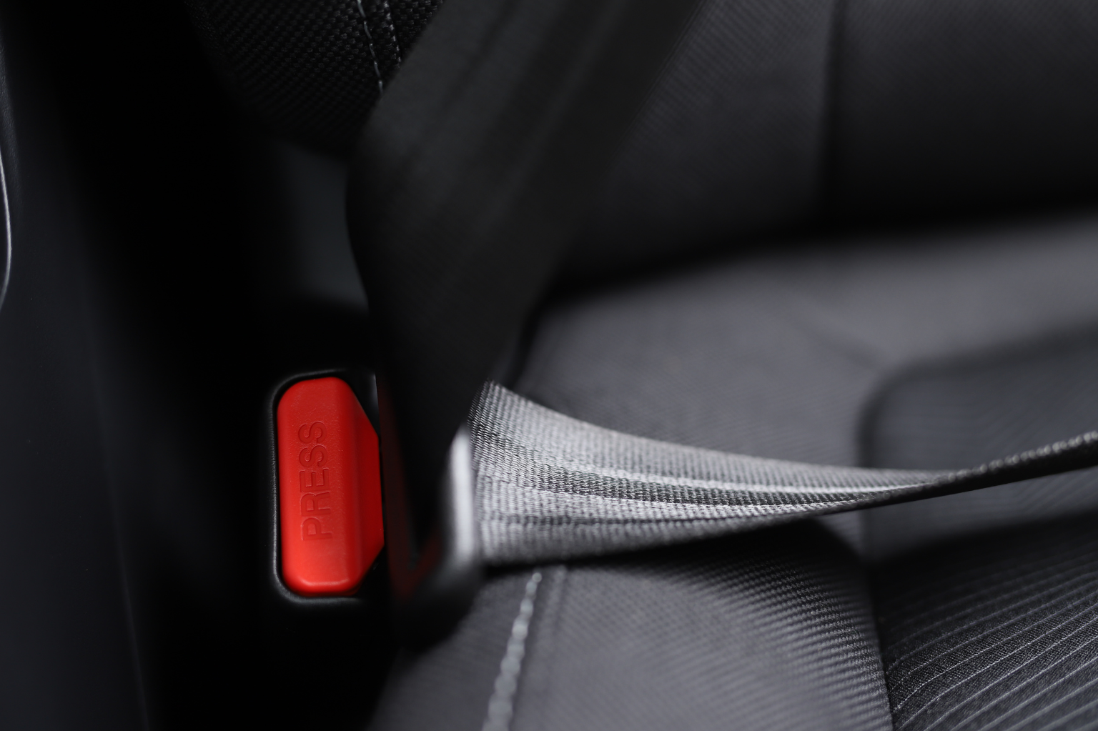 Fixing a Stuck Seatbelt: Practical Methods and Tips