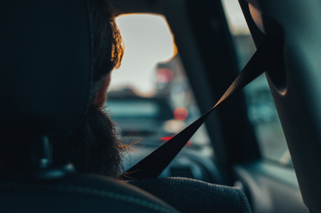 The Risks of Wearing an Automatic Seat Belt: What You Need to Know