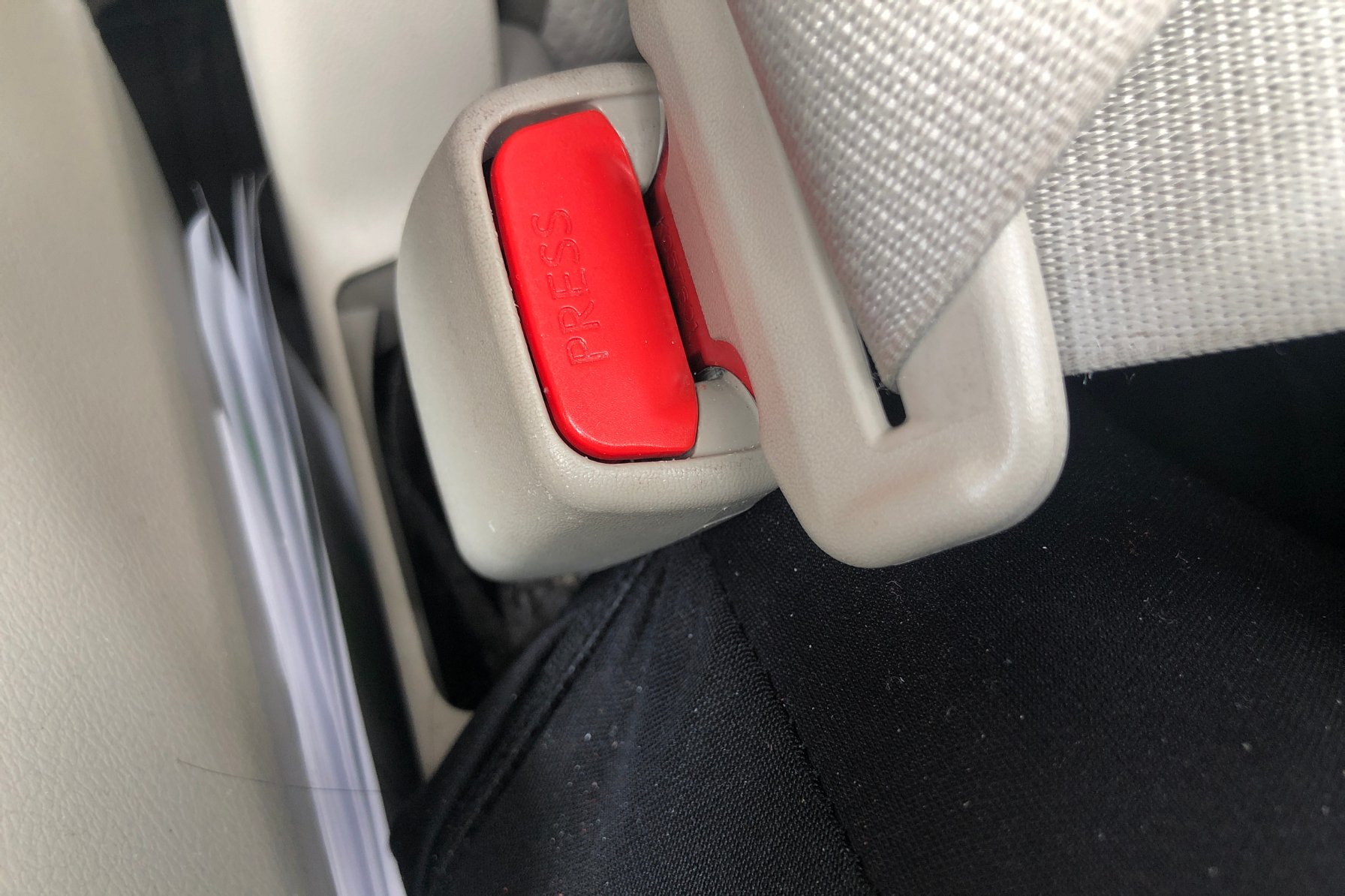 How to Fix a Stuck Seatbelt After an Accident