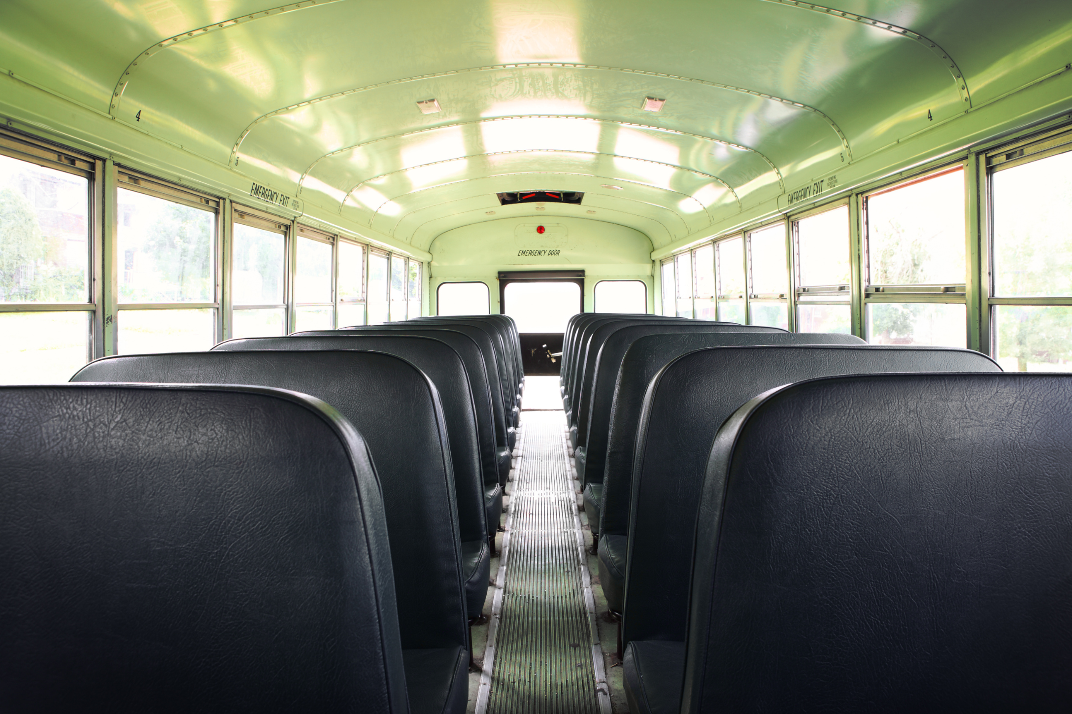 The Debate on School Buses and Seat Belts: What You Need to Know