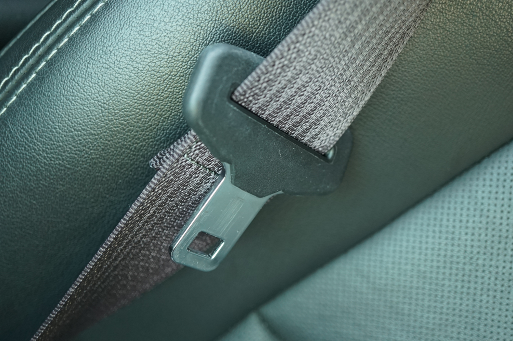 Fixing Slow-Retracting Seat Belts: A How-To Guide