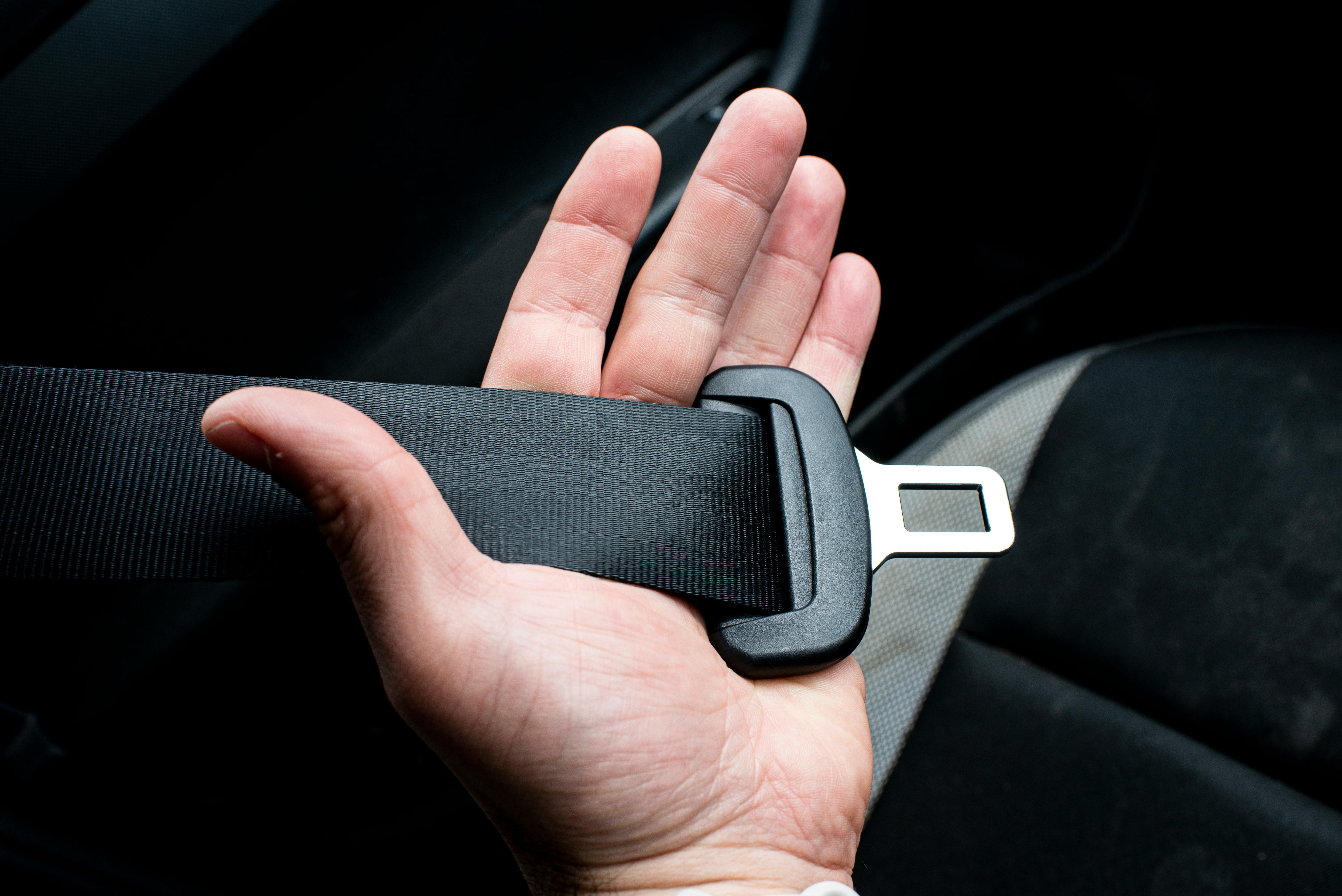 Fixing Slow-Retracting Seat Belts: A How-To Guide